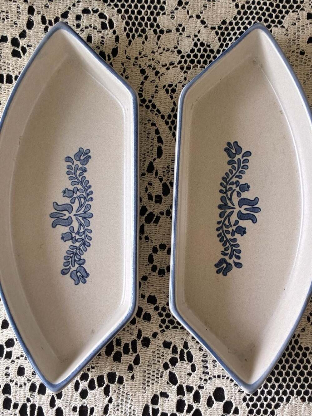 Pfaltzgraff Yorktowne Relish Side Dish #716-51- Set of 2